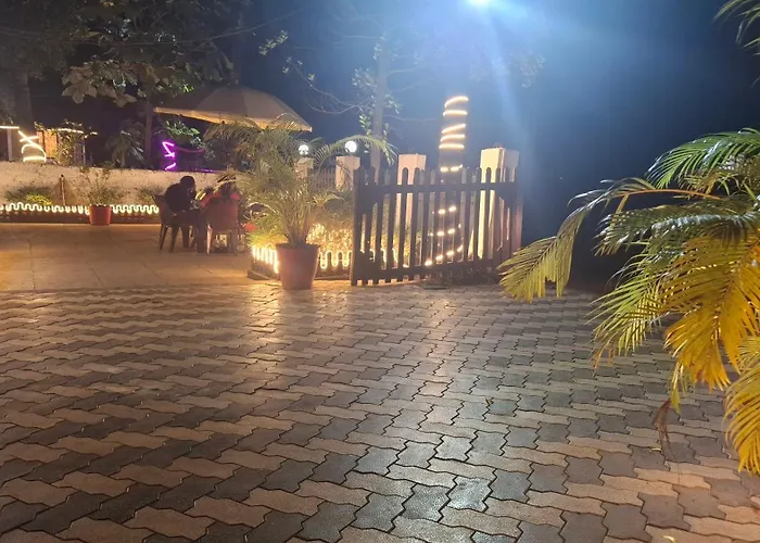 Samaira Guest House