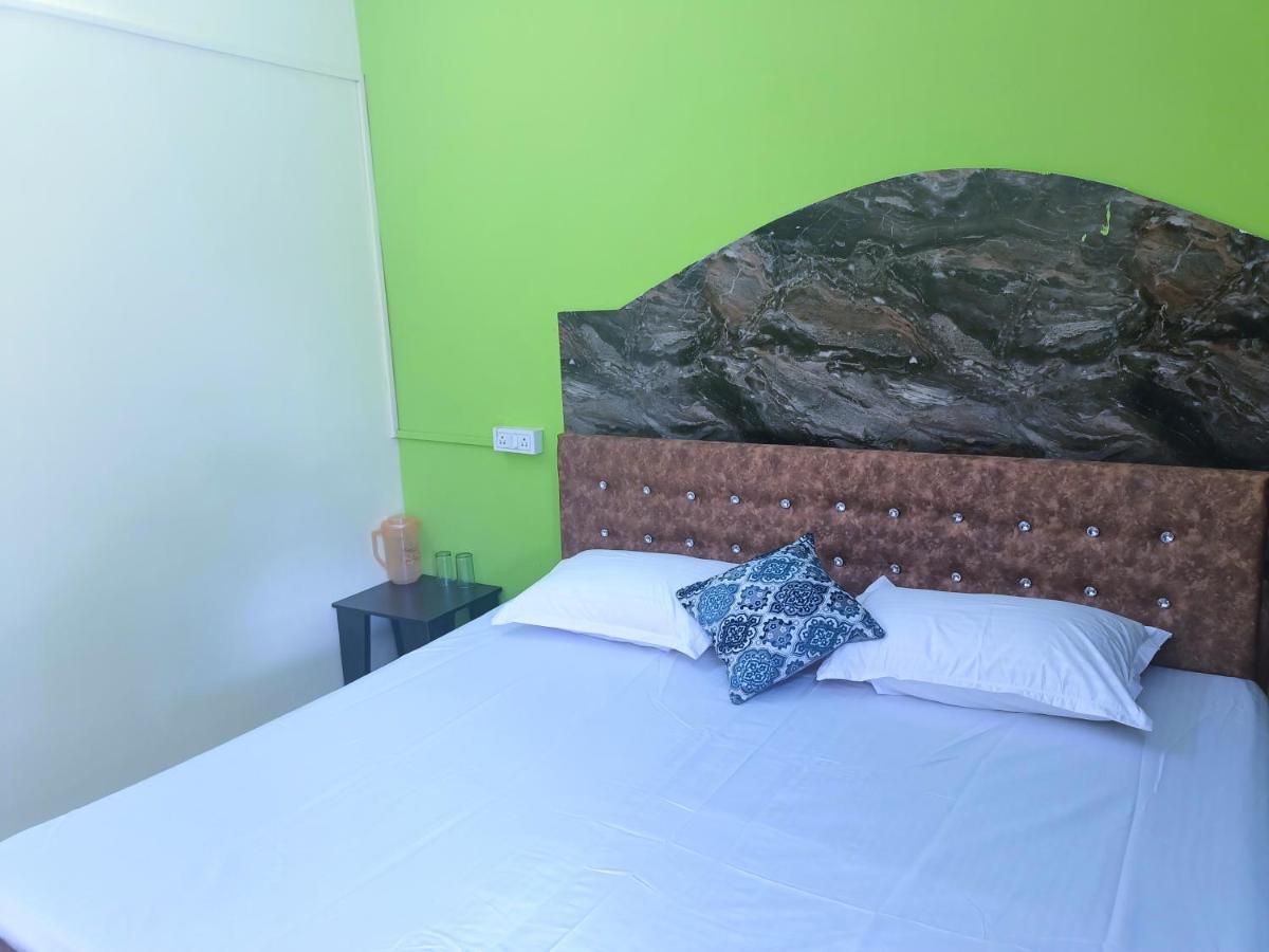 Samaira & Big Hall Apartment