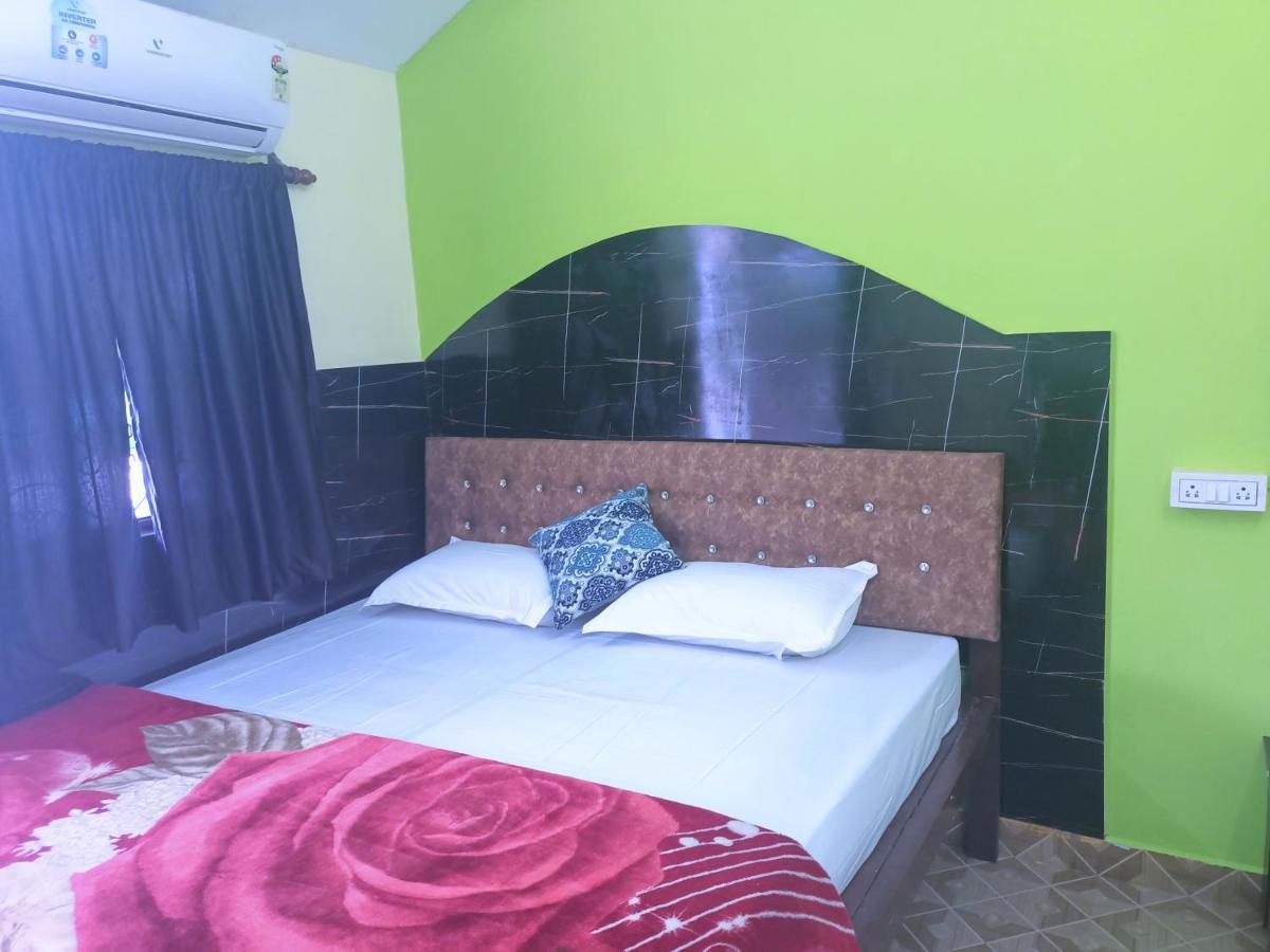 Samaira & Big Hall Apartment